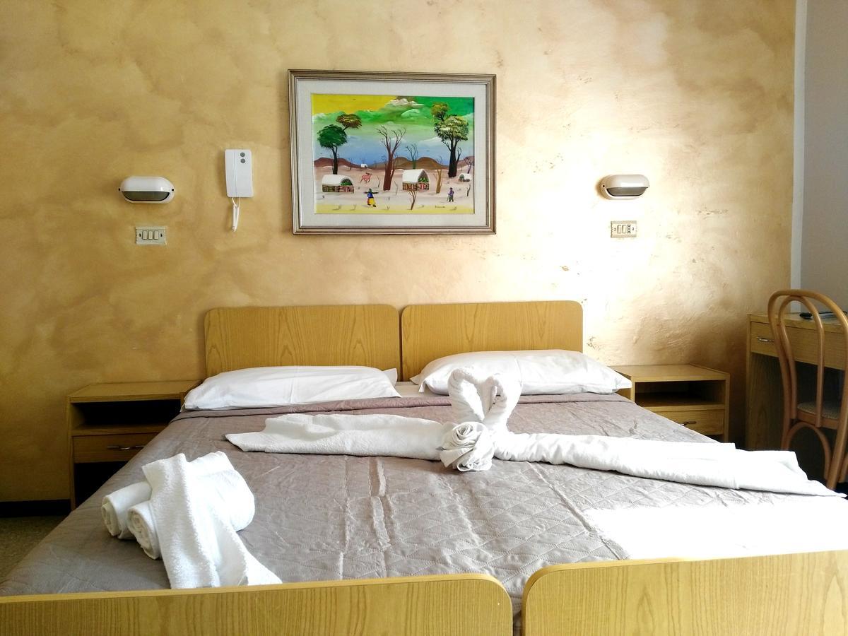 Hotel Marittimo Rimini Zewnętrze zdjęcie