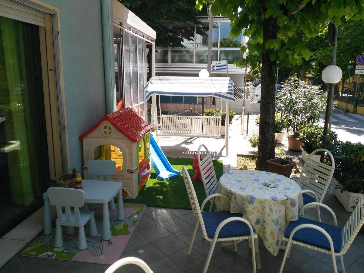 Hotel Marittimo Rimini Zewnętrze zdjęcie